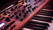 11 Tipps für Recording von Synthesizer & Keyboard