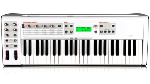 M-Audio Venom Test & Video: Virtuell-analoger Synthesizer mit MIDI/Audio-Interface