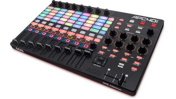 Akai APC 40 mk2 Test: Besser als Ableton Push?