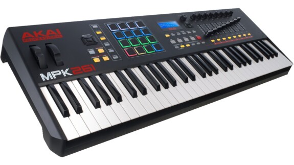 Akai MPK 261 Test: Controller Keyboard mit 61 Tasten