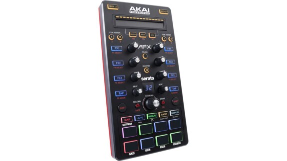 Akai AFX Testbericht: Effekt- und Audio-Controller für Serato DJ