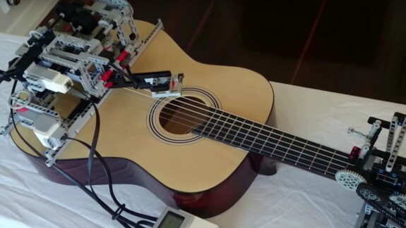 »Little Talks« Cover gespielt vom Lego-Bot [YouTube Pick des Tages]