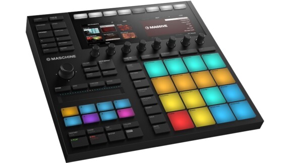 NI Maschine MK3 Test: Beats per Pad Controller inklusive Audio Interface