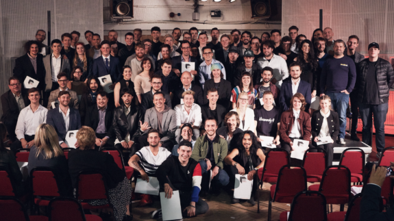 Global Students Graduation der Abbey Road Institute Absolventen