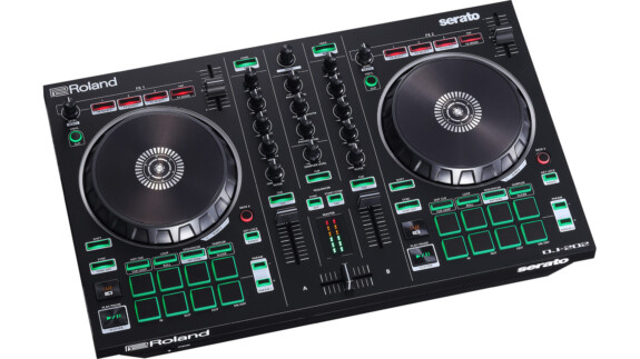 Roland DJ-202 Test: DJ Controller und Drum Machine in einem