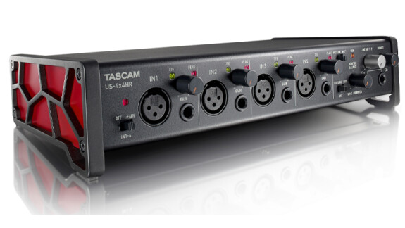 Tascam US-4x4HR Test: USB Audio Interface mit vier Kanälen