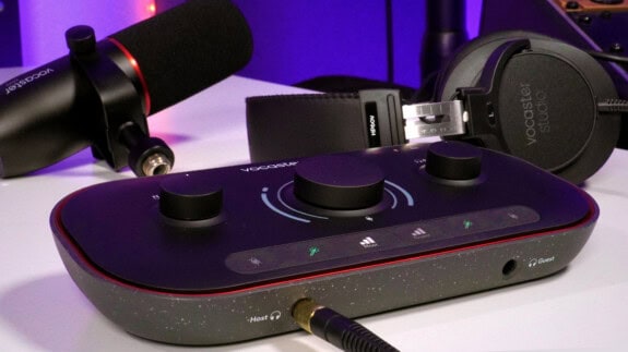 Focusrite Vocaster Two Test: Audio Interface für Streams und Podcasts