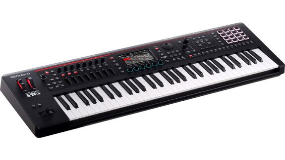 Roland Fantom 06 Test: Tragbare All-In-One Workstation