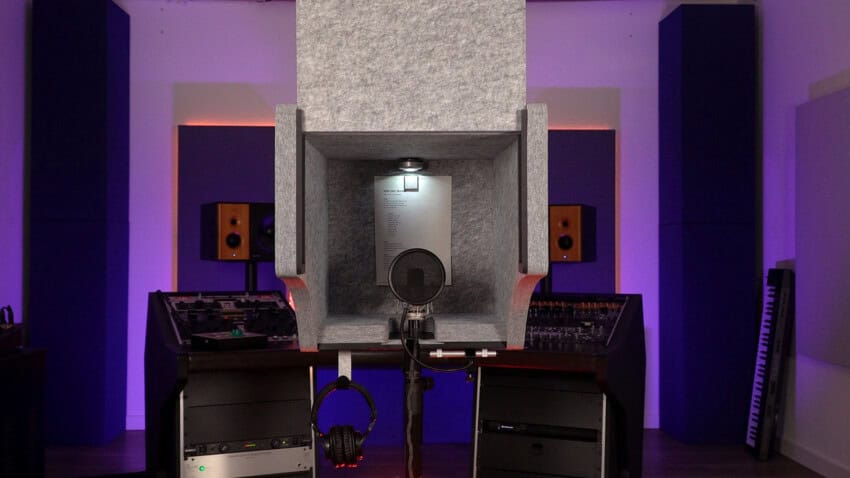 t.akustik Vocal Head Booth Test