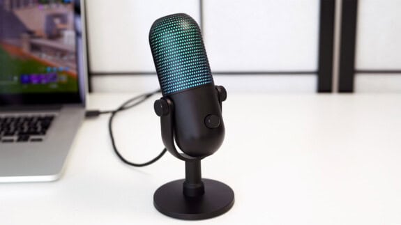 Razer Seiren V3 Chroma Test: Bring dein Streaming Setup zum Leuchten